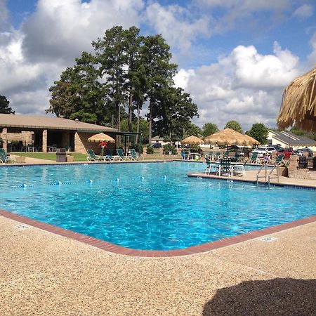 Crown Colony Villas Lufkin Extérieur photo
