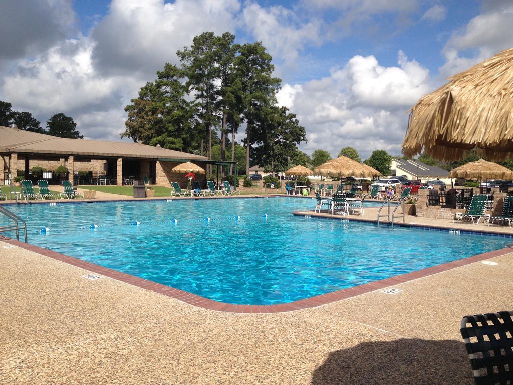 Crown Colony Villas Lufkin Extérieur photo