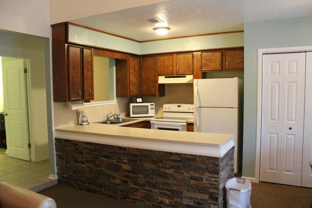Crown Colony Villas Lufkin Extérieur photo